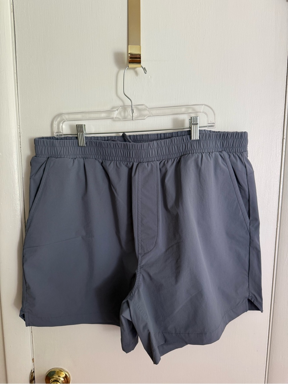 Men’s American Eagle 24/7 6” Hybrid Shorts